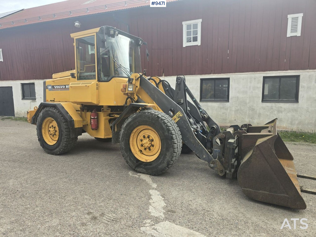 Volvo L50B with bucket and forks (SEE VIDEO) - Chargeuse sur pneus: photos 2 Volvo L50B with bucket and forks (SEE VIDEO) - Chargeuse sur pneus: photos 2