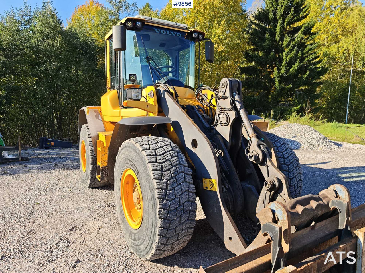 Volvo L70F Wheel Loader - Chargeuse sur pneus: photos 4 Volvo L70F Wheel Loader - Chargeuse sur pneus: photos 4