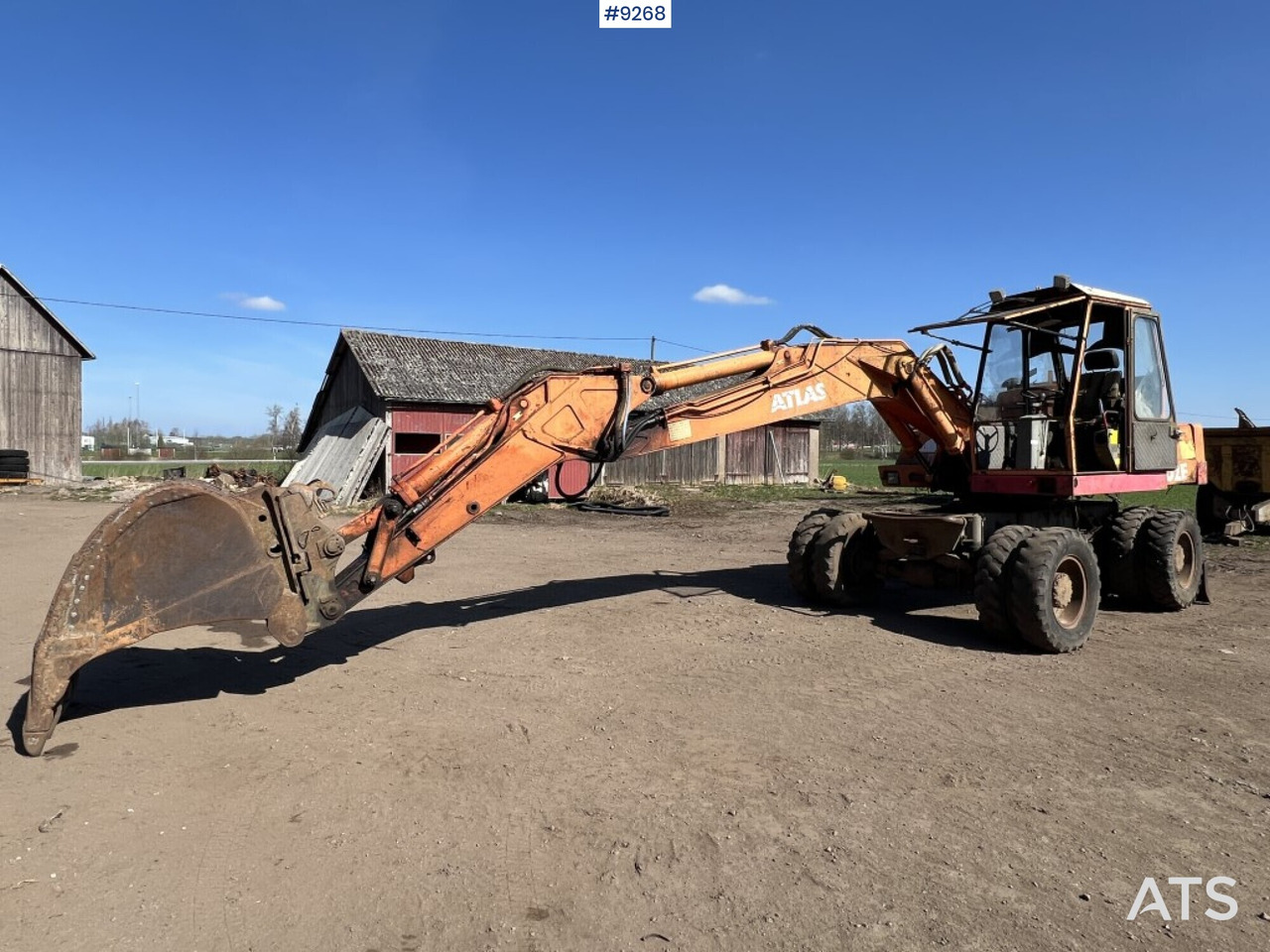 Wheel excavator Atlas 1302E - Rep object - Pelle sur pneus: photos 1 Wheel excavator Atlas 1302E - Rep object - Pelle sur pneus: photos 1