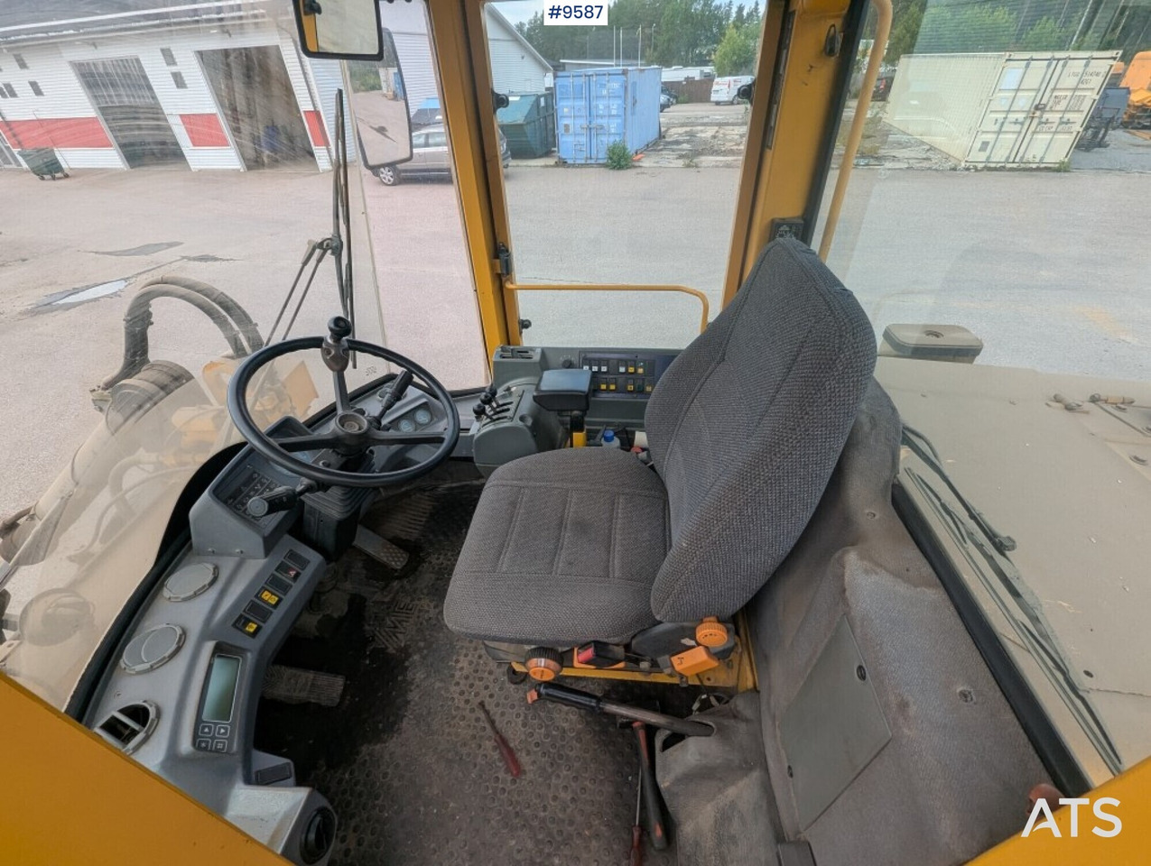 Wheel loader Volvo L90B (SEE VIDEO) - Chargeuse sur pneus: photos 5 Wheel loader Volvo L90B (SEE VIDEO) - Chargeuse sur pneus: photos 5