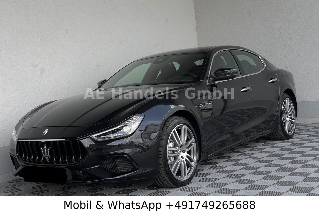 Maserati Ghibli Modena *Voll/GermanCar/Harman-Kardon - Berline: photos 1 Maserati Ghibli Modena *Voll/GermanCar/Harman-Kardon - Berline: photos 1