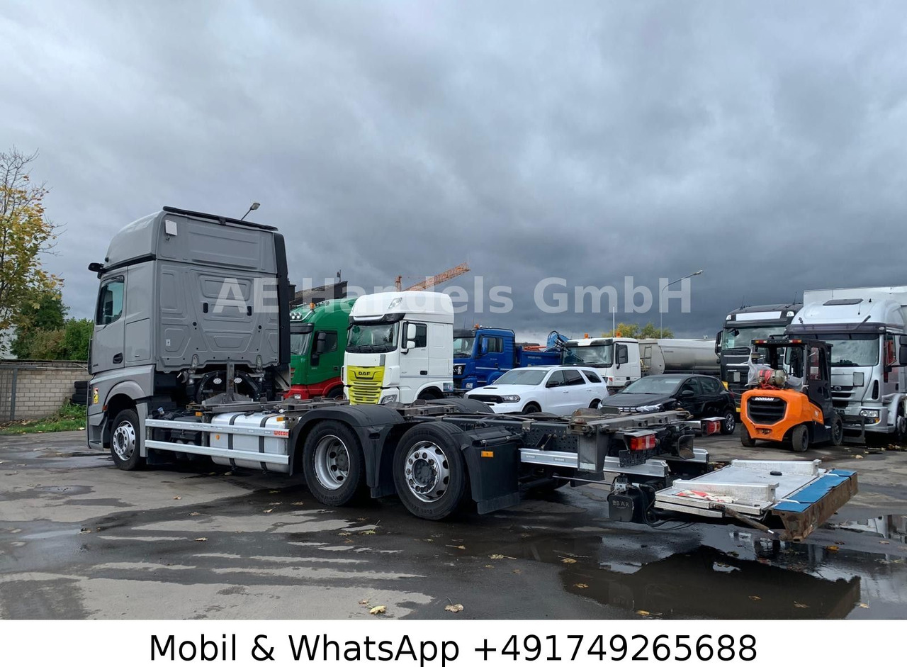 Mercedes-Benz Actros V 2545 GigaSpace BDF LL*Retarder/LBW/L+L - Camion porte-conteneur/ Caisse mobile: photos 2 Mercedes-Benz Actros V 2545 GigaSpace BDF LL*Retarder/LBW/L+L - Camion porte-conteneur/ Caisse mobile: photos 2
