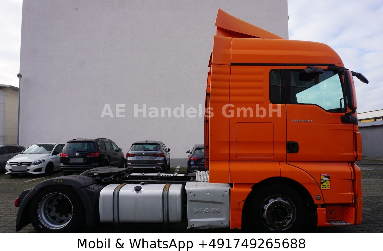 MAN TGX 18.440 XLX LL Low *Manual/Retarder/2xTank - Tracteur routier: photos 2 MAN TGX 18.440 XLX LL Low *Manual/Retarder/2xTank - Tracteur routier: photos 2