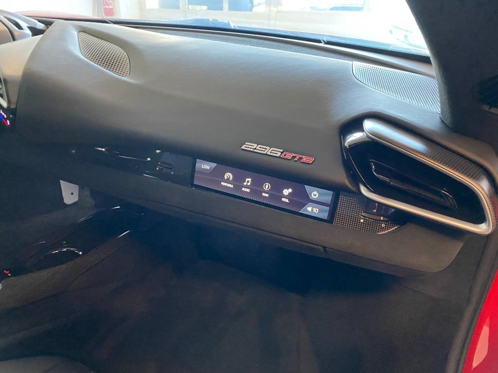 Voiture Ferrari 296 GTB Origine Françaises TVA Récupérable neuve: photos 14 Voiture Ferrari 296 GTB Origine Françaises TVA Récupérable neuve: photos 14