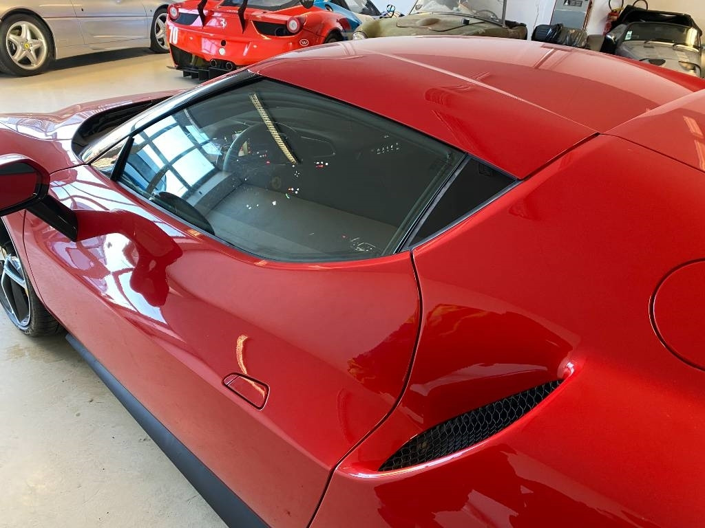 Voiture Ferrari 296 GTB Origine Françaises TVA Récupérable neuve: photos 29 Voiture Ferrari 296 GTB Origine Françaises TVA Récupérable neuve: photos 29