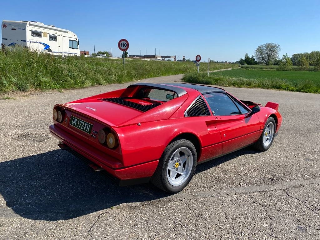Ferrari 328 GTS / Origine Française endommagé - Voiture: photos 5 Ferrari 328 GTS / Origine Française endommagé - Voiture: photos 5
