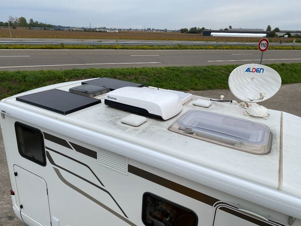 Hymer ML-T 570 -Mercedes 419 CDI 190 4x4 1er Main - Camping-car profilé: photos 5 Hymer ML-T 570 -Mercedes 419 CDI 190 4x4 1er Main - Camping-car profilé: photos 5