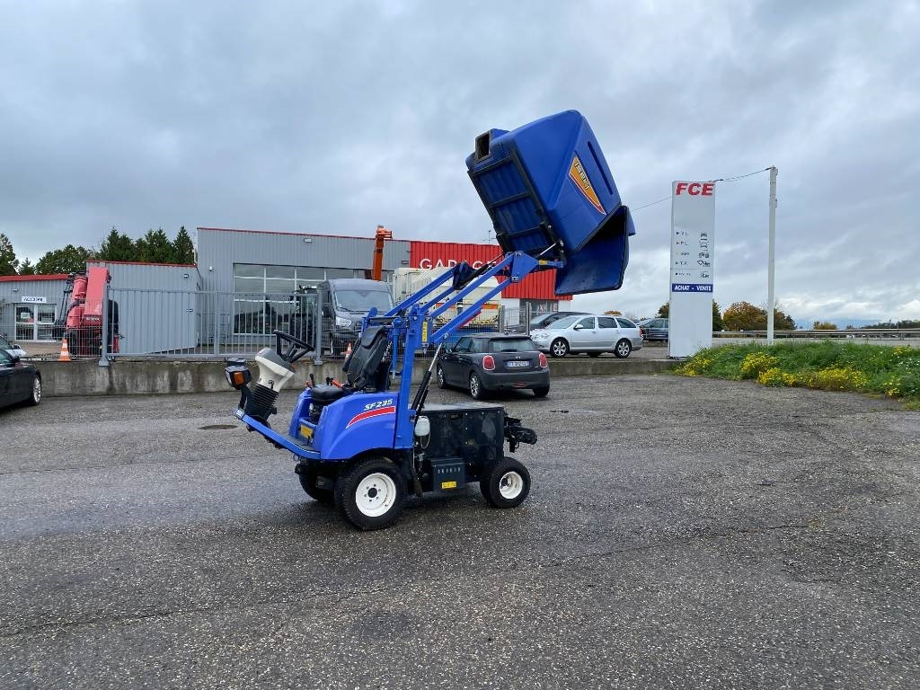 Iseki SF 235F 1er Main endommagée - Motofaucheuse: photos 3 Iseki SF 235F 1er Main endommagée - Motofaucheuse: photos 3