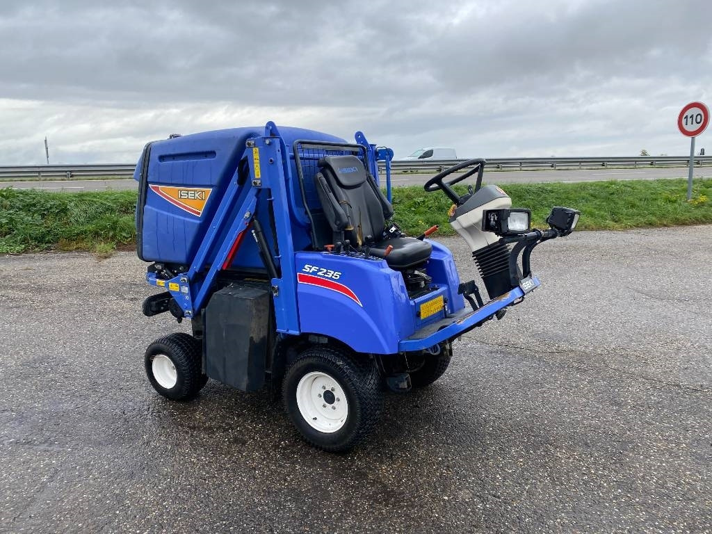 Iseki SF 235F 1er Main endommagée - Motofaucheuse: photos 5 Iseki SF 235F 1er Main endommagée - Motofaucheuse: photos 5