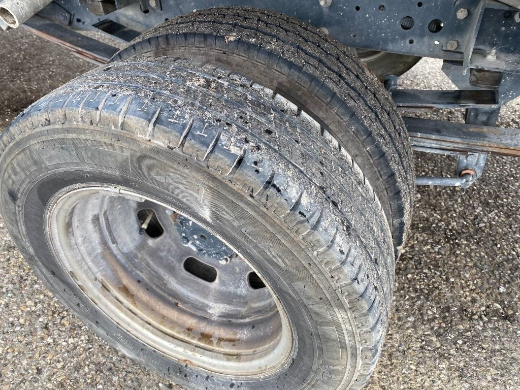 Utilitaire benne, Utilitaire double cabine Iveco DAILY 35-140 C14 2.3D/140 / JPM VULCAIN endommagé: photos 31 Utilitaire benne, Utilitaire double cabine Iveco DAILY 35-140 C14 2.3D/140 / JPM VULCAIN endommagé: photos 31