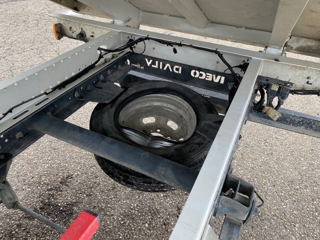 Utilitaire benne, Utilitaire double cabine Iveco DAILY 35-140 C14 2.3D/140 / JPM VULCAIN endommagé: photos 47 Utilitaire benne, Utilitaire double cabine Iveco DAILY 35-140 C14 2.3D/140 / JPM VULCAIN endommagé: photos 47