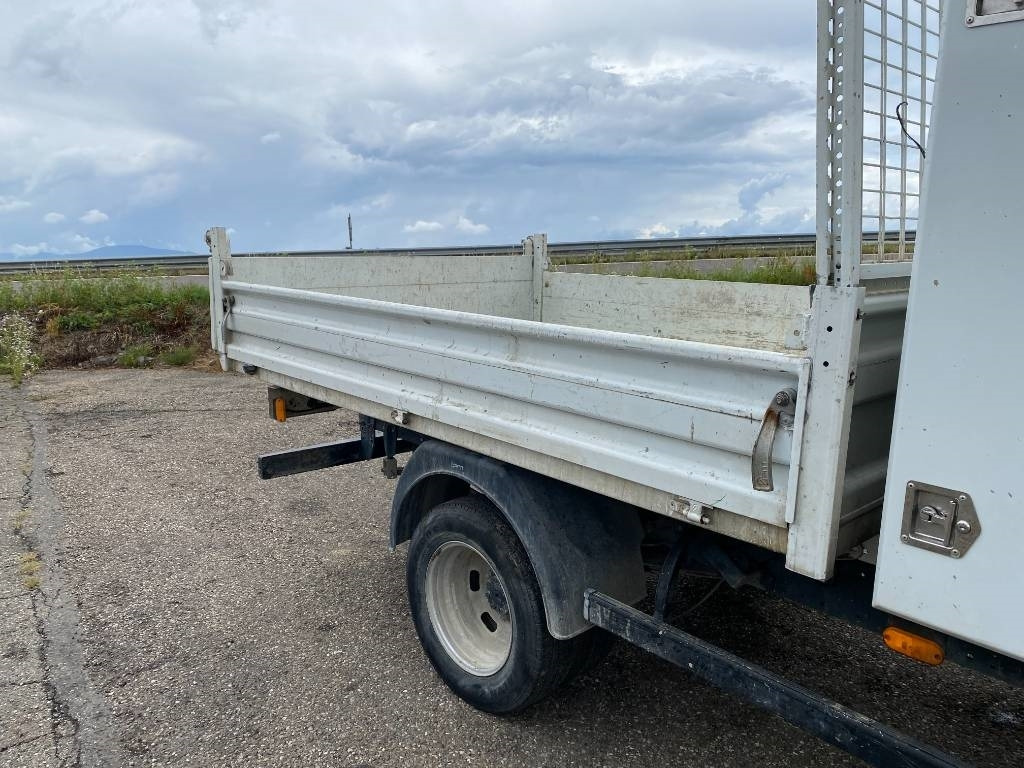 Utilitaire benne, Utilitaire double cabine Iveco DAILY 35-140 C14 2.3D/140 / JPM VULCAIN endommagé: photos 40 Utilitaire benne, Utilitaire double cabine Iveco DAILY 35-140 C14 2.3D/140 / JPM VULCAIN endommagé: photos 40