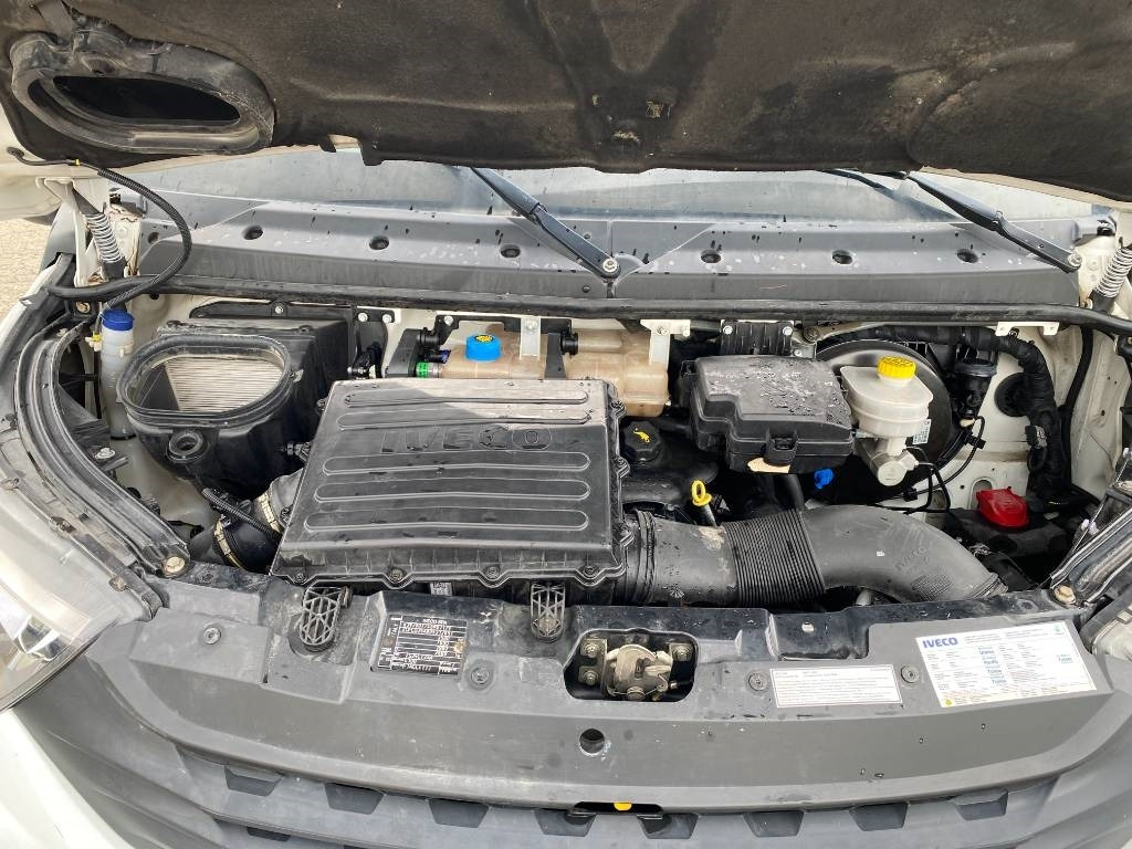 Utilitaire benne, Utilitaire double cabine Iveco DAILY 35-140 C14 2.3D/140 / JPM VULCAIN endommagé: photos 18 Utilitaire benne, Utilitaire double cabine Iveco DAILY 35-140 C14 2.3D/140 / JPM VULCAIN endommagé: photos 18