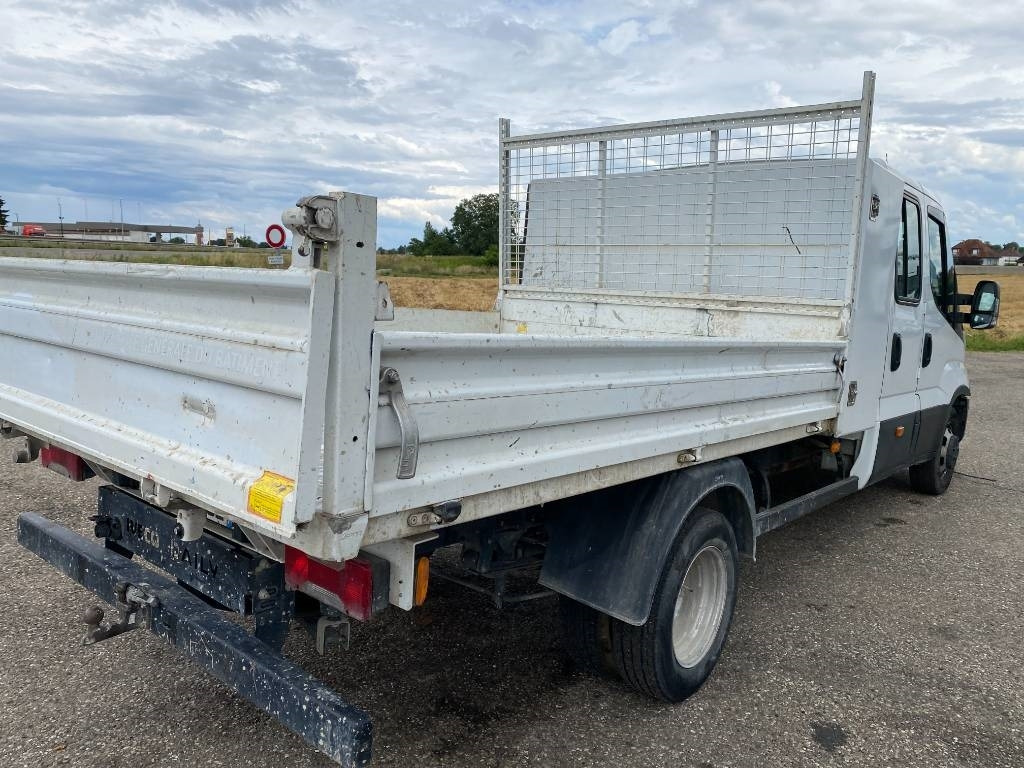 Utilitaire benne, Utilitaire double cabine Iveco DAILY 35-140 C14 2.3D/140 / JPM VULCAIN endommagé: photos 37 Utilitaire benne, Utilitaire double cabine Iveco DAILY 35-140 C14 2.3D/140 / JPM VULCAIN endommagé: photos 37