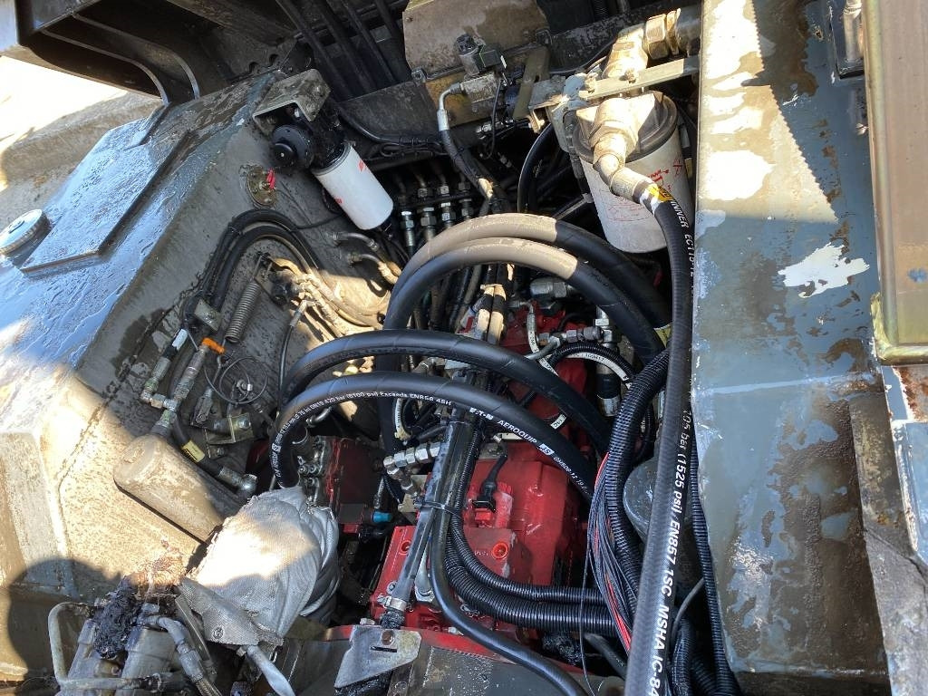 Balayeuse de voirie Ravo CR 540 Euro6 Certificat CE / Origine Française: photos 12