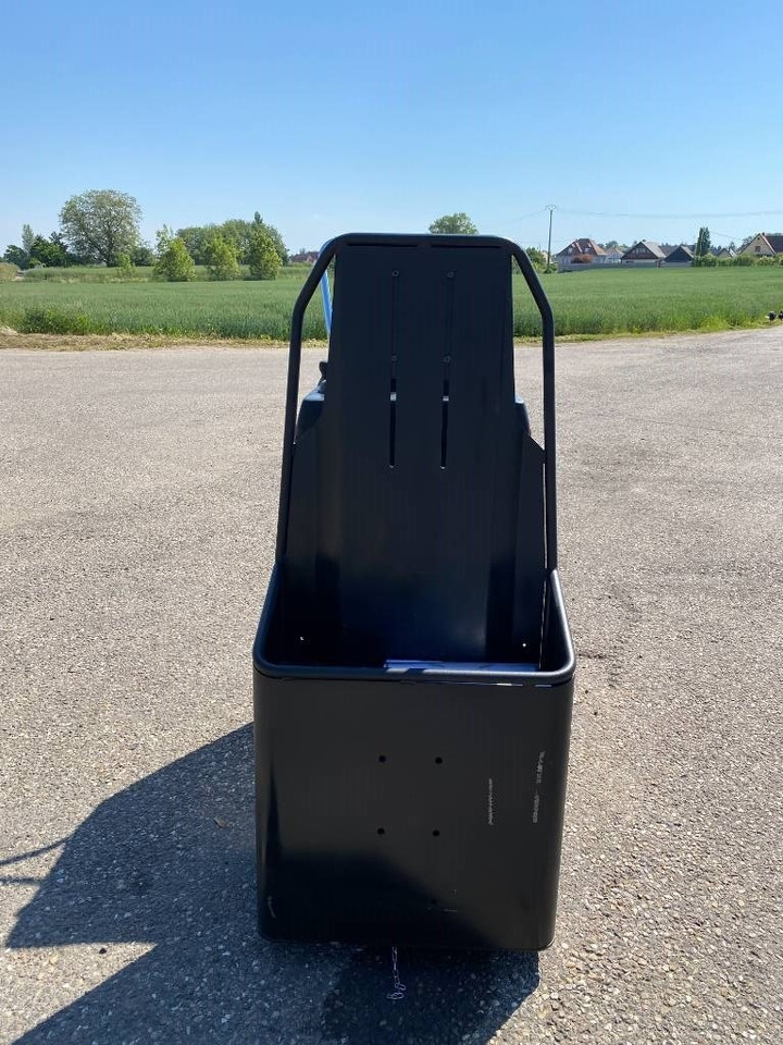 Toyota BT/MOVIT TSE 150-708 1er MAIN endommagé - Chariot tracteur: photos 5 Toyota BT/MOVIT TSE 150-708 1er MAIN endommagé - Chariot tracteur: photos 5