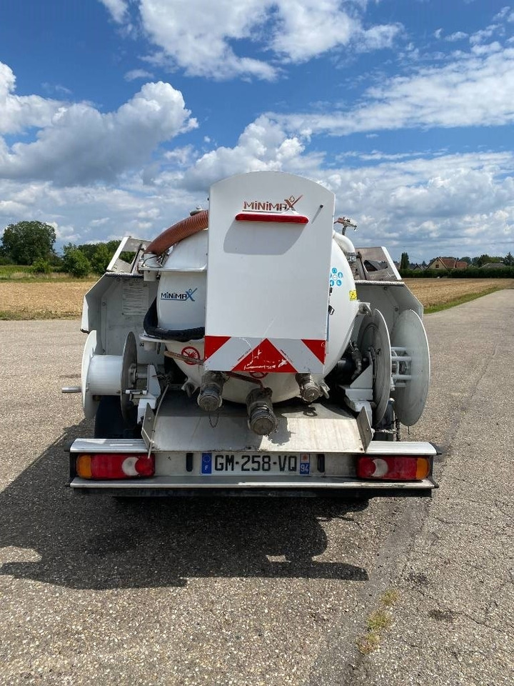 Toyota HILUX 2.4 D4D /MINIMAX COMBINE LONGWAY endommagé - Camion vidangeur: photos 5 Toyota HILUX 2.4 D4D /MINIMAX COMBINE LONGWAY endommagé - Camion vidangeur: photos 5