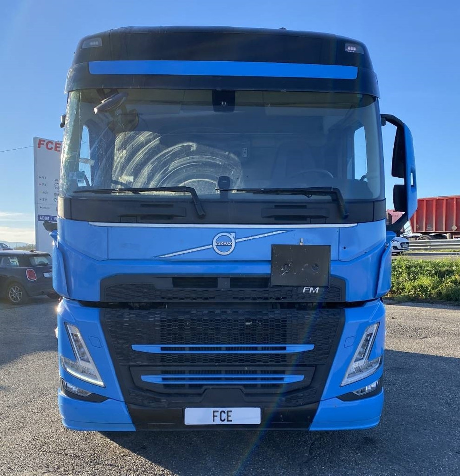 Volvo FM 460 / 1er Main endommagé - Tracteur routier: photos 2 Volvo FM 460 / 1er Main endommagé - Tracteur routier: photos 2