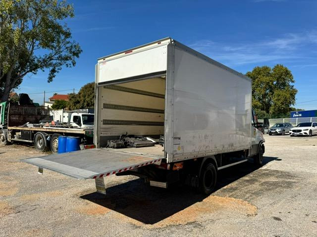 Iveco 70C180 CAISSE HAYON - Fourgon grand volume: photos 5 Iveco 70C180 CAISSE HAYON - Fourgon grand volume: photos 5