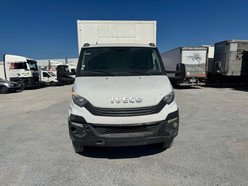 Iveco Daily 65-180 - Fourgon grand volume: photos 2 Iveco Daily 65-180 - Fourgon grand volume: photos 2