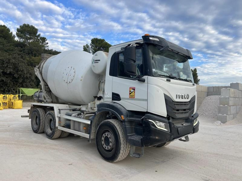 Iveco X-WAY 420 MALAXEUR STETTER 6X4 - Camion malaxeur: photos 1 Iveco X-WAY 420 MALAXEUR STETTER 6X4 - Camion malaxeur: photos 1