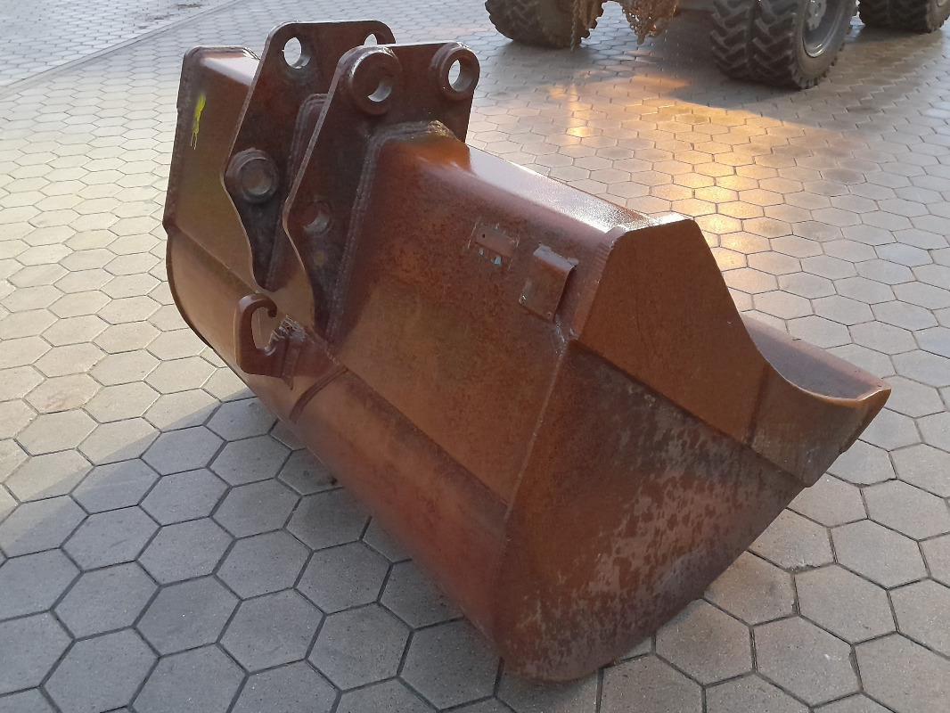 TIEFLÖFFEL 1600 MM BREIT, - Accessoire: photos 2 TIEFLÖFFEL 1600 MM BREIT, - Accessoire: photos 2