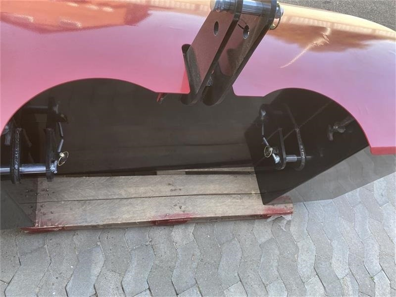 Case IH Frontvægtklods 1500 kg - Contrepoids: photos 3 Case IH Frontvægtklods 1500 kg - Contrepoids: photos 3