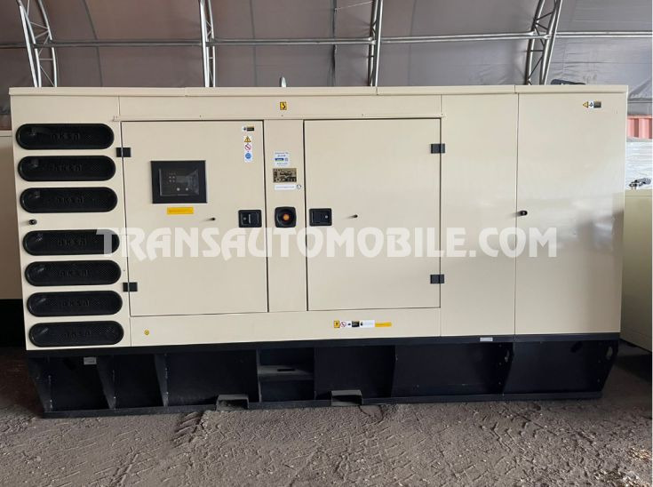 Cummins C150D5 150kVA - EXPORT OUT EU - Groupe électrogène: photos 1 Cummins C150D5 150kVA - EXPORT OUT EU - Groupe électrogène: photos 1
