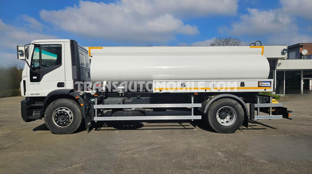 Iveco Eurocargo ML180E28 5.9L TURBO DIESEL 4x2 water tank 10.000L - EXPORT OUT EU - Camion citerne: photos 5 Iveco Eurocargo ML180E28 5.9L TURBO DIESEL 4x2 water tank 10.000L - EXPORT OUT EU - Camion citerne: photos 5