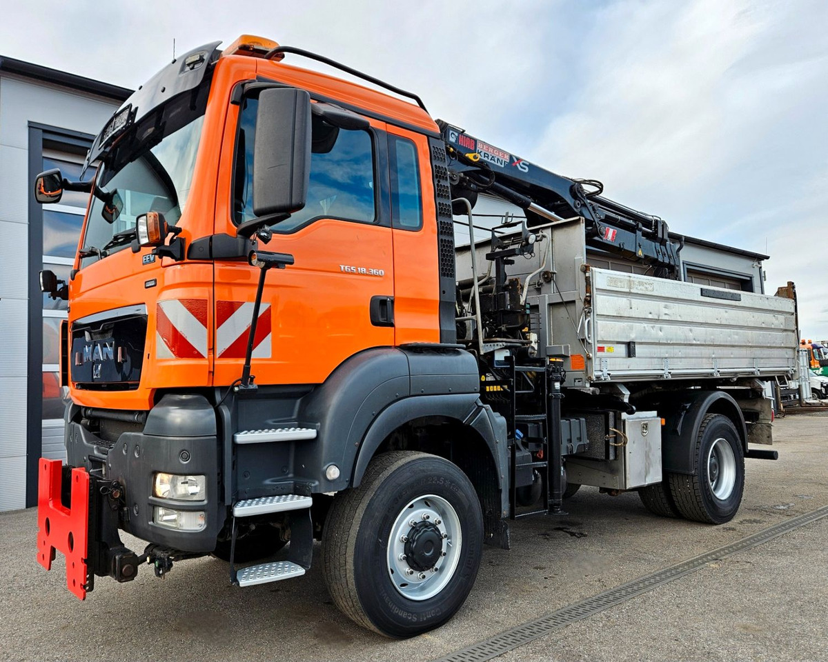 MAN TGS 18.360 4x4 BL HIAB Funk Kran Euro5 - Camion benne, Camion grue: photos 4 MAN TGS 18.360 4x4 BL HIAB Funk Kran Euro5 - Camion benne, Camion grue: photos 4