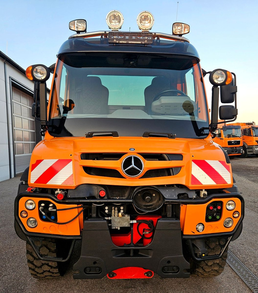 Camion benne Unimog U527 UGE Euro6 VarioPilot Hydrostat: photos 8 Camion benne Unimog U527 UGE Euro6 VarioPilot Hydrostat: photos 8