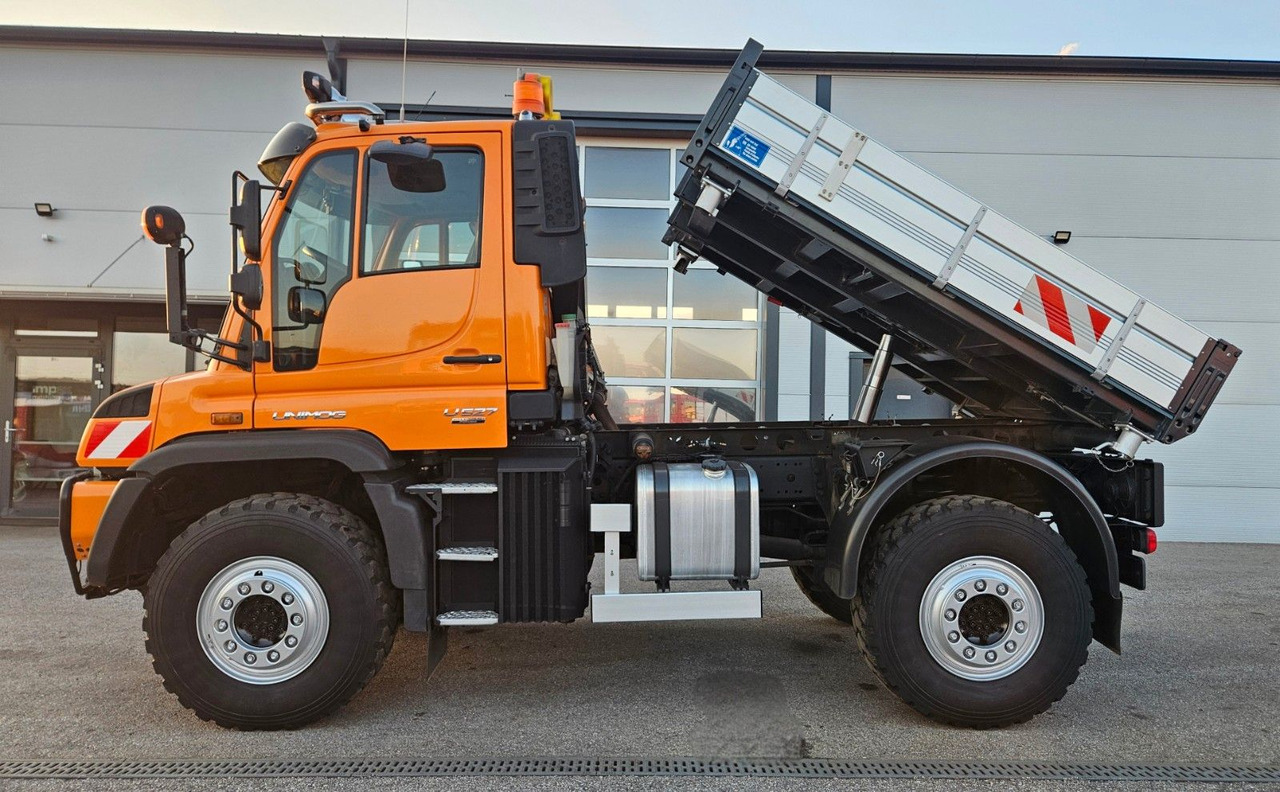 Camion benne Unimog U527 UGE Euro6 VarioPilot Hydrostat: photos 10 Camion benne Unimog U527 UGE Euro6 VarioPilot Hydrostat: photos 10