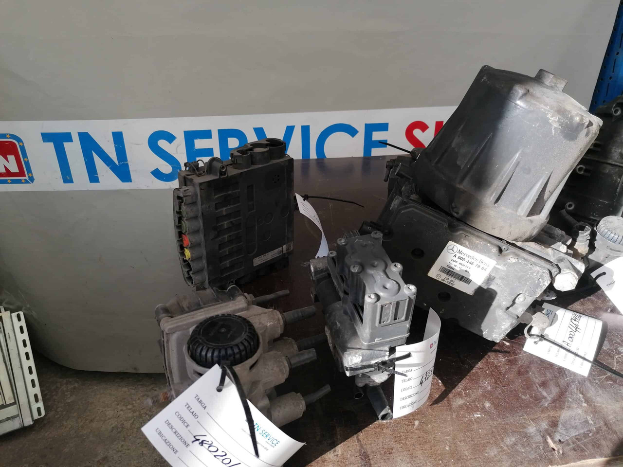 Valvole Pneumatiche - Valve de frein pour Camion: photos 3 Valvole Pneumatiche - Valve de frein pour Camion: photos 3