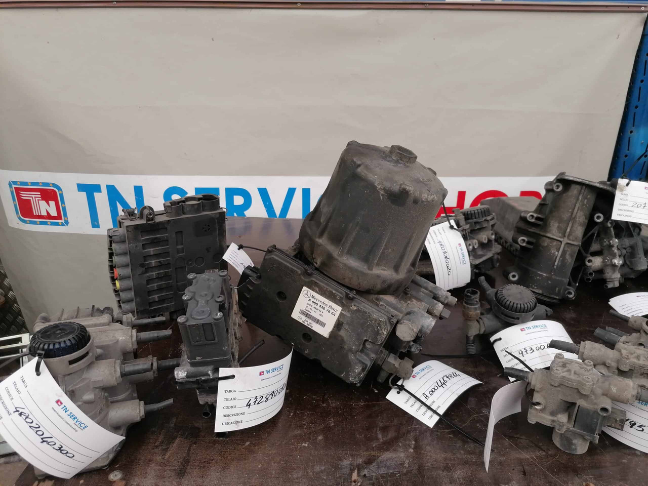 Valvole Pneumatiche - Valve de frein pour Camion: photos 4 Valvole Pneumatiche - Valve de frein pour Camion: photos 4