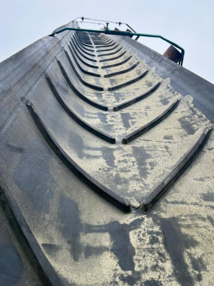 Crible PowerScreen Chieftain 2100 X: photos 10 Crible PowerScreen Chieftain 2100 X: photos 10