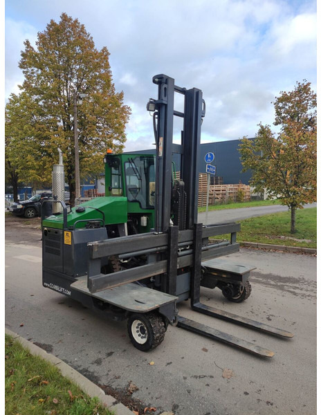 Combilift C4500 - Chariot latéral: photos 2 Combilift C4500 - Chariot latéral: photos 2