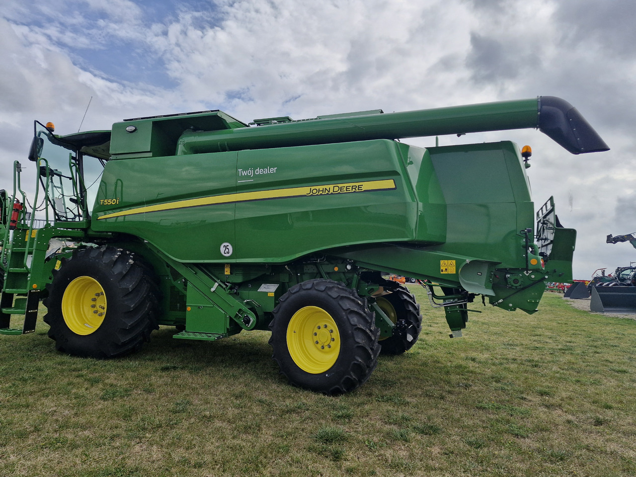 John Deere T550I - Moissonneuse-batteuse: photos 5 John Deere T550I - Moissonneuse-batteuse: photos 5