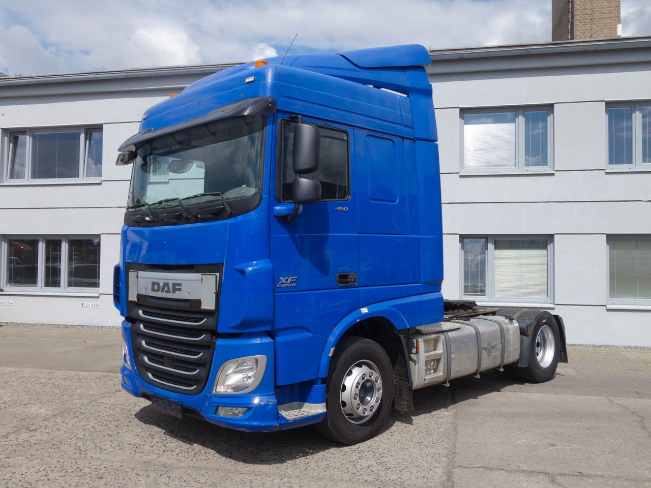 DAF XF 460 SC Standard, Standklima, 3 Stk. - Tracteur routier: photos 2 DAF XF 460 SC Standard, Standklima, 3 Stk. - Tracteur routier: photos 2