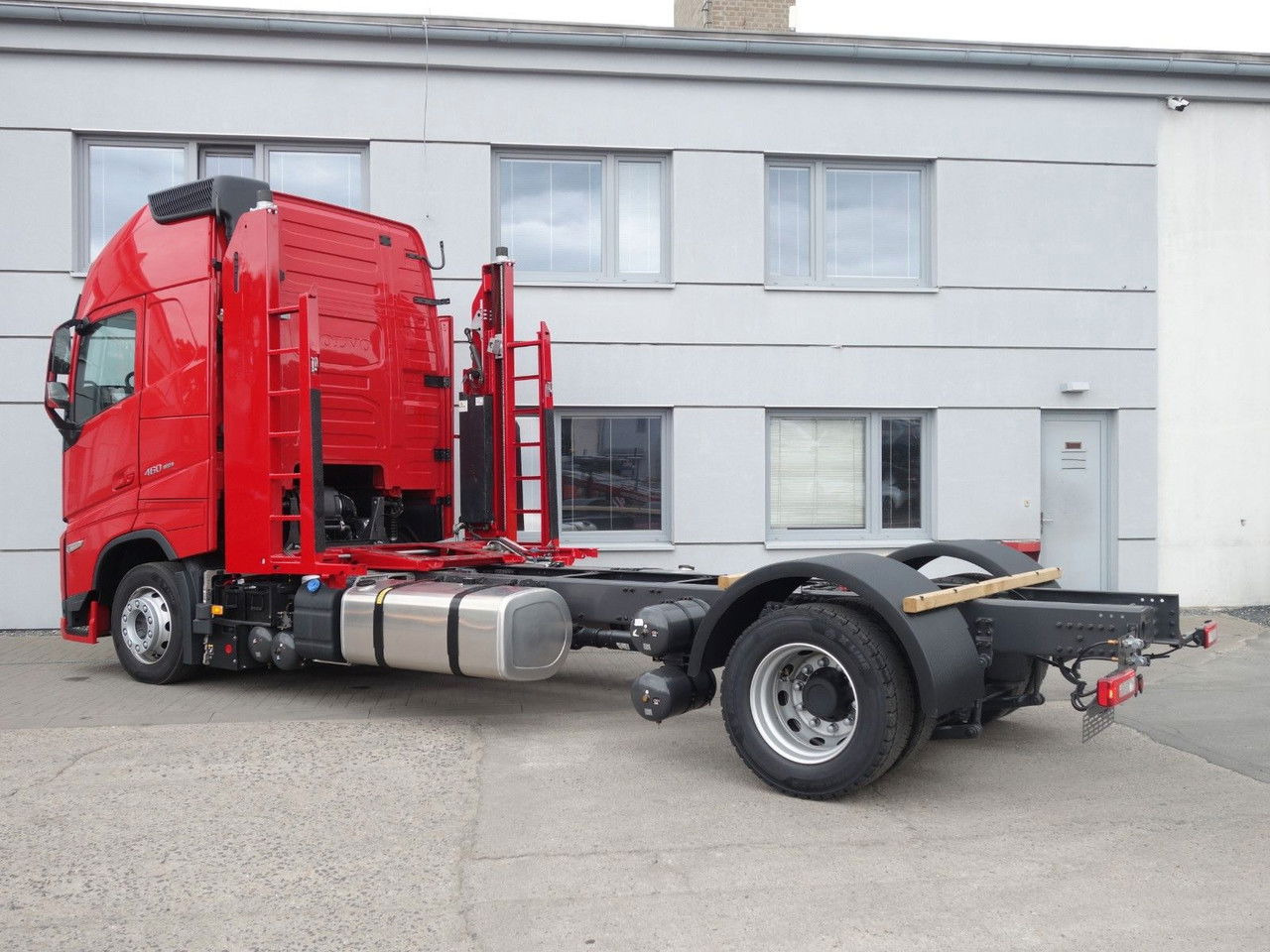 Volvo FH 13 XL 460 TC Neue fur Kassbohrer,Rolfo, Rimo - Châssis cabine: photos 5 Volvo FH 13 XL 460 TC Neue fur Kassbohrer,Rolfo, Rimo - Châssis cabine: photos 5