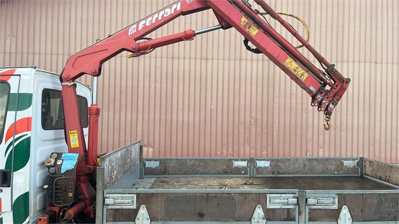 Iveco 35C11 - Utilitaire plateau: photos 2 Iveco 35C11 - Utilitaire plateau: photos 2