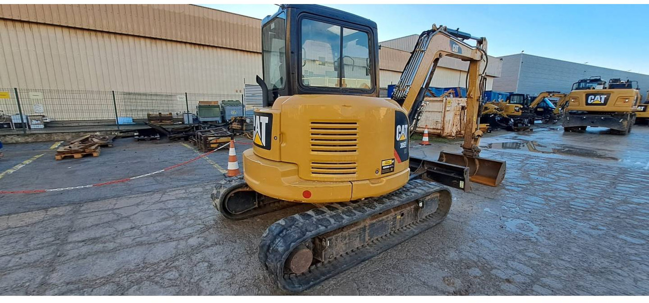 CAT 305E2CR - Pelle sur chenille: photos 3 CAT 305E2CR - Pelle sur chenille: photos 3