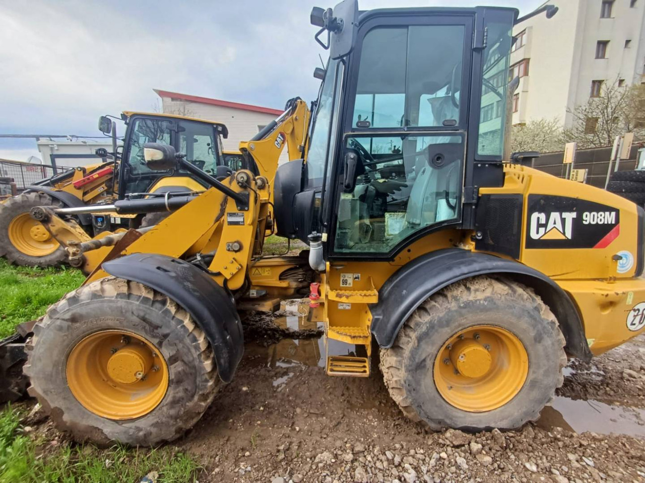 CAT 908M - Chargeuse sur pneus: photos 5 CAT 908M - Chargeuse sur pneus: photos 5