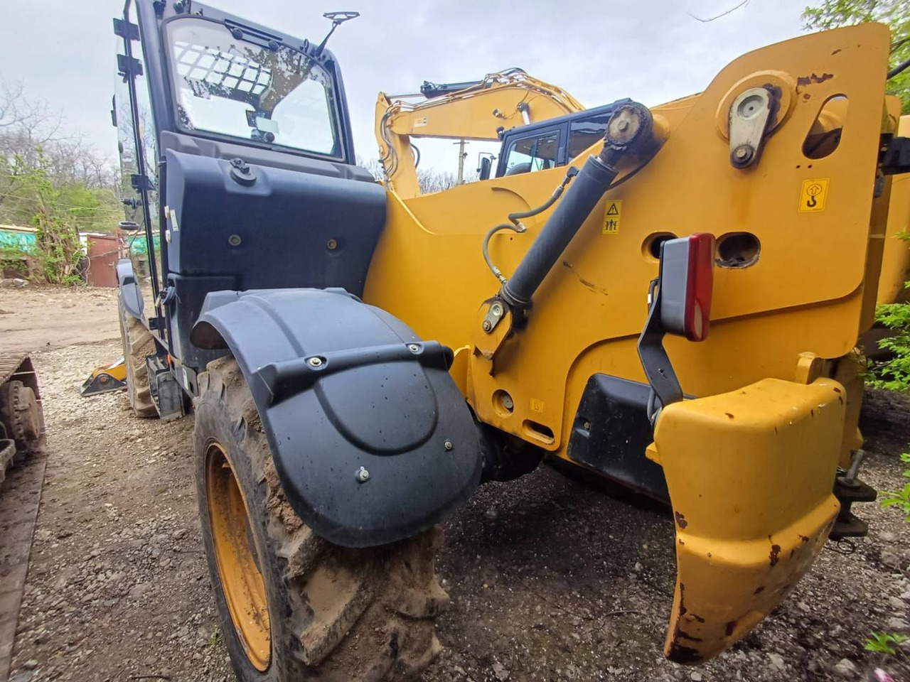 CAT TH414C - Chariot télescopique: photos 4 CAT TH414C - Chariot télescopique: photos 4