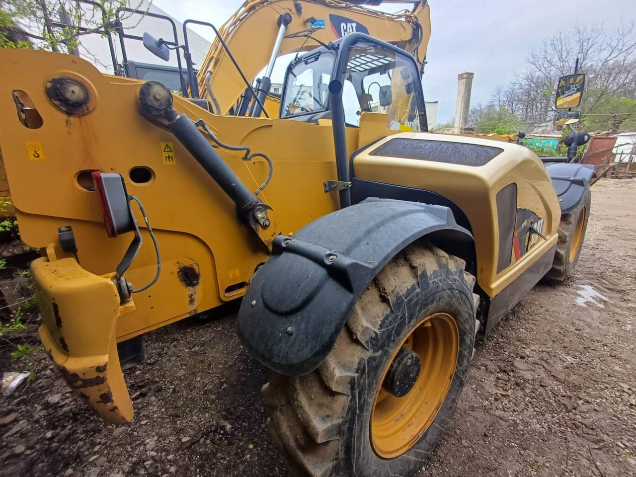 CAT TH414C - Chariot télescopique: photos 3 CAT TH414C - Chariot télescopique: photos 3