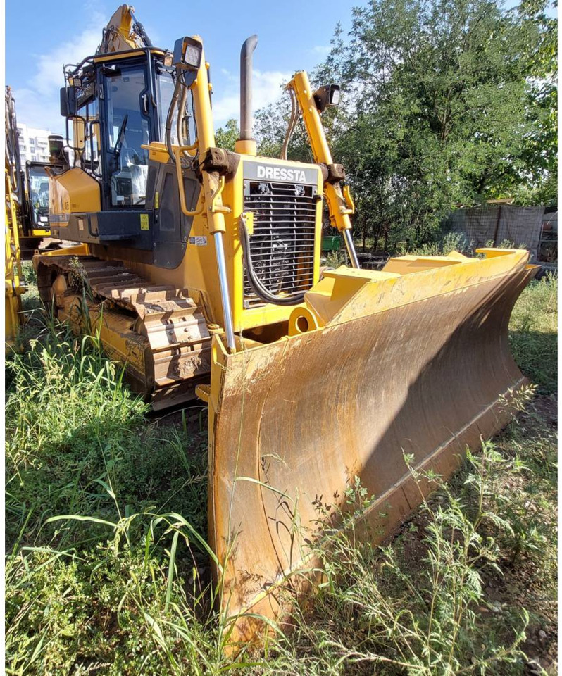 DRESSTA NORTH AMERICA TD-15M - Bulldozer: photos 2 DRESSTA NORTH AMERICA TD-15M - Bulldozer: photos 2