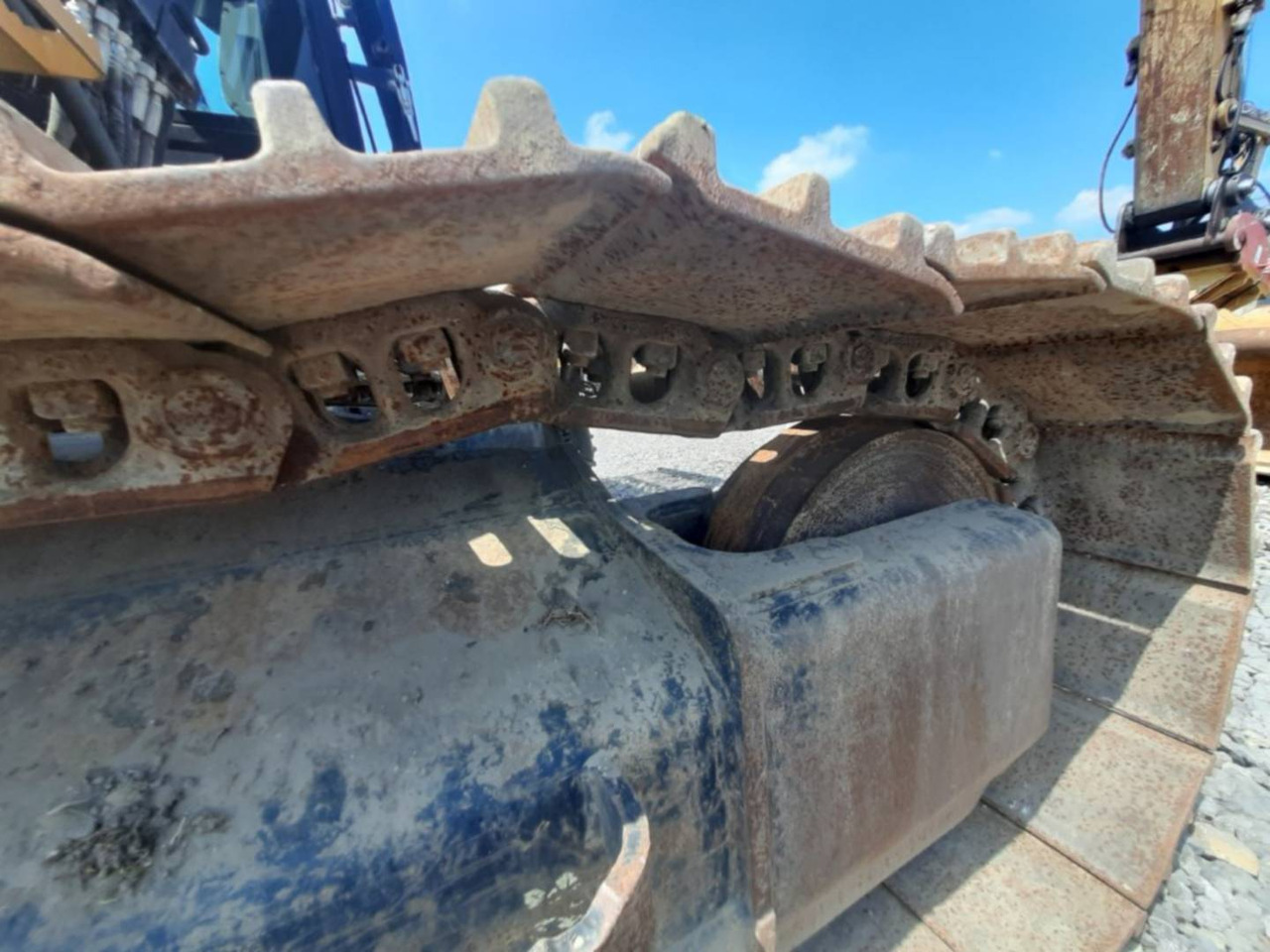 Pelle sur chenille CAT 323FL: photos 20