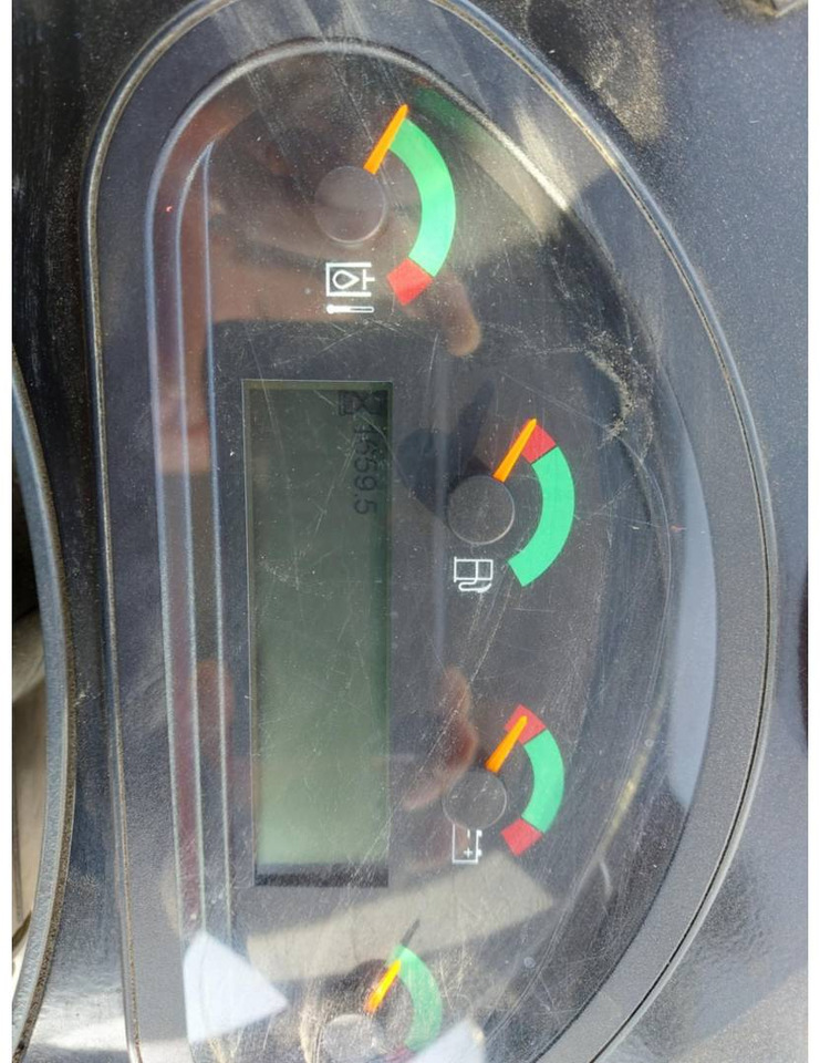 CAT 906M - Chargeuse sur pneus: photos 5 CAT 906M - Chargeuse sur pneus: photos 5