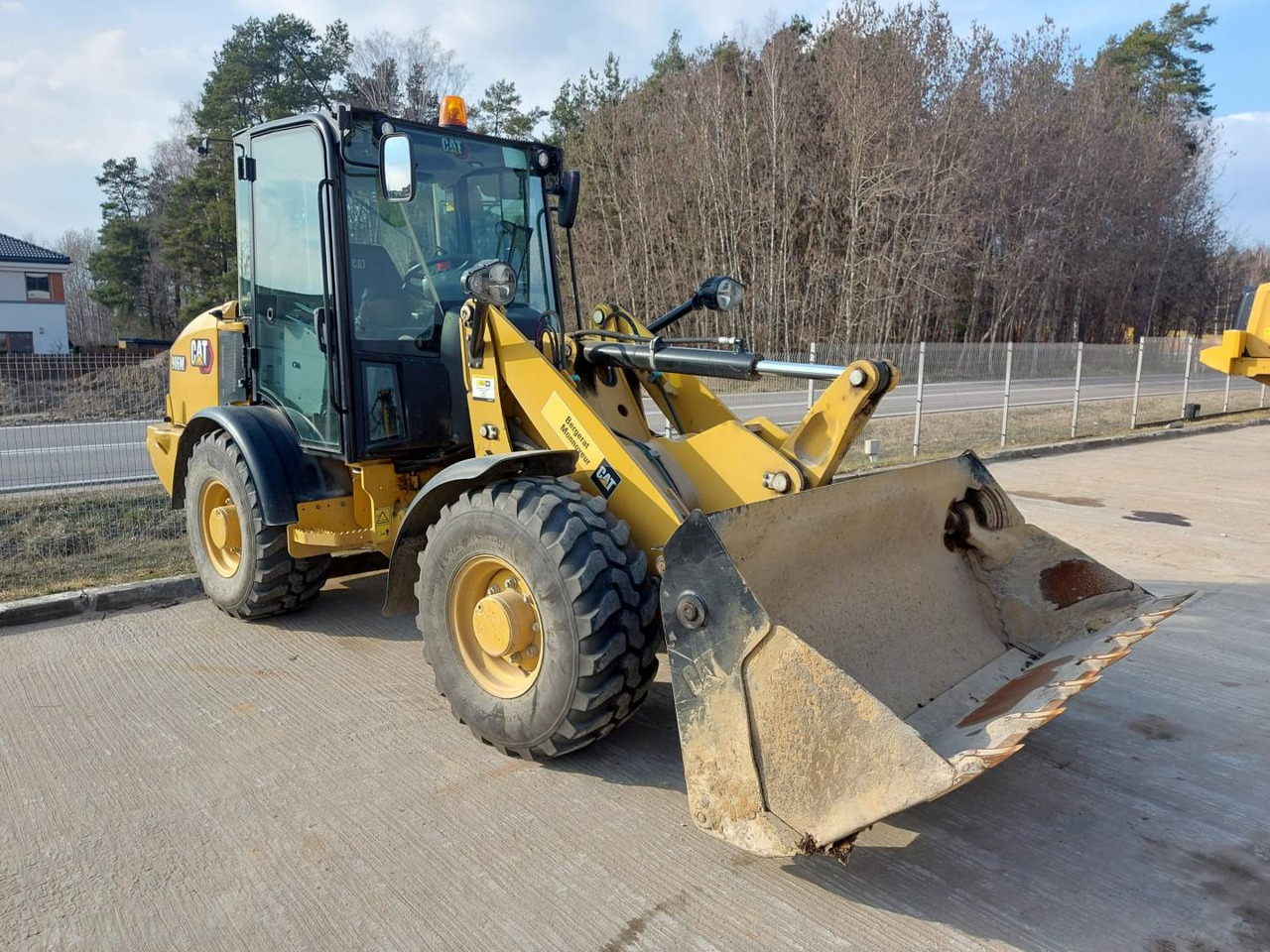 CAT 906M - Chargeuse sur pneus: photos 2 CAT 906M - Chargeuse sur pneus: photos 2