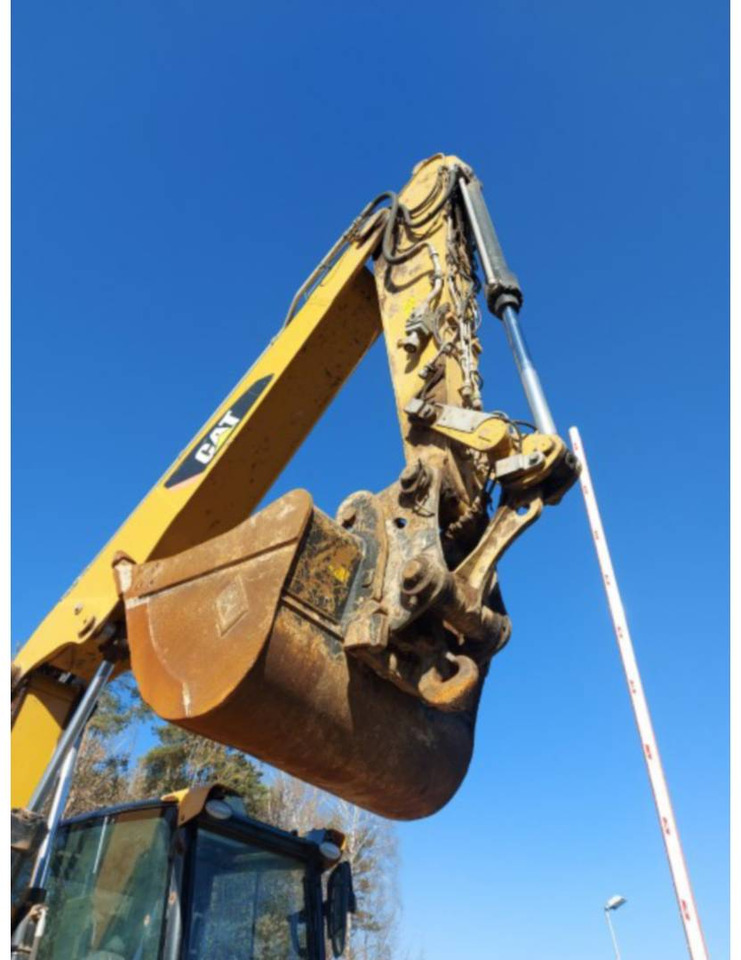 Pelle sur pneus CAT M315F: photos 15