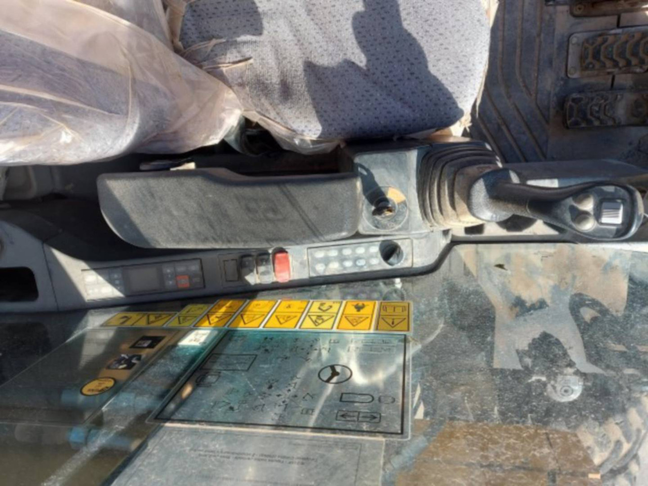 Pelle sur pneus CAT M315F: photos 16